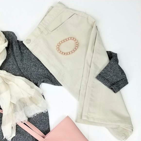 FIND THESE BEAUTIES & SO MUCH MORE IN MY CLOSET! - Picture 3 of 5